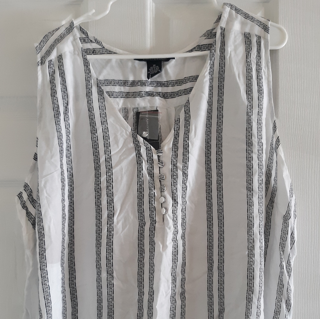 Brand New Ashley Stewart Top